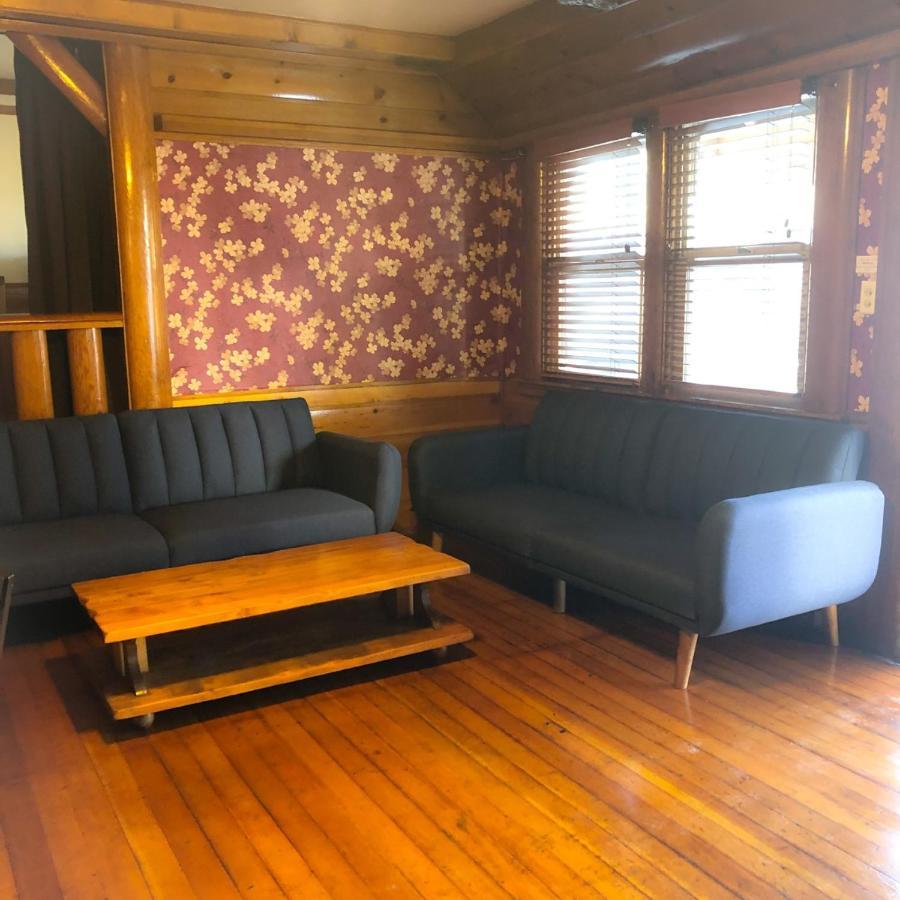 Embers Lodge & Cabins Биг Беър Лейк Екстериор снимка