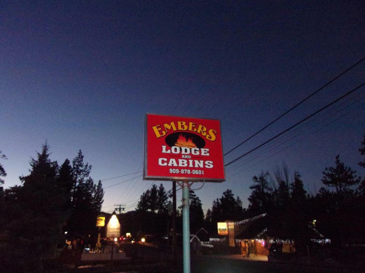 Embers Lodge & Cabins Биг Беър Лейк Екстериор снимка